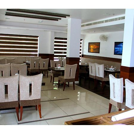 Hotel Aswathy Kodungallūr Dış mekan fotoğraf